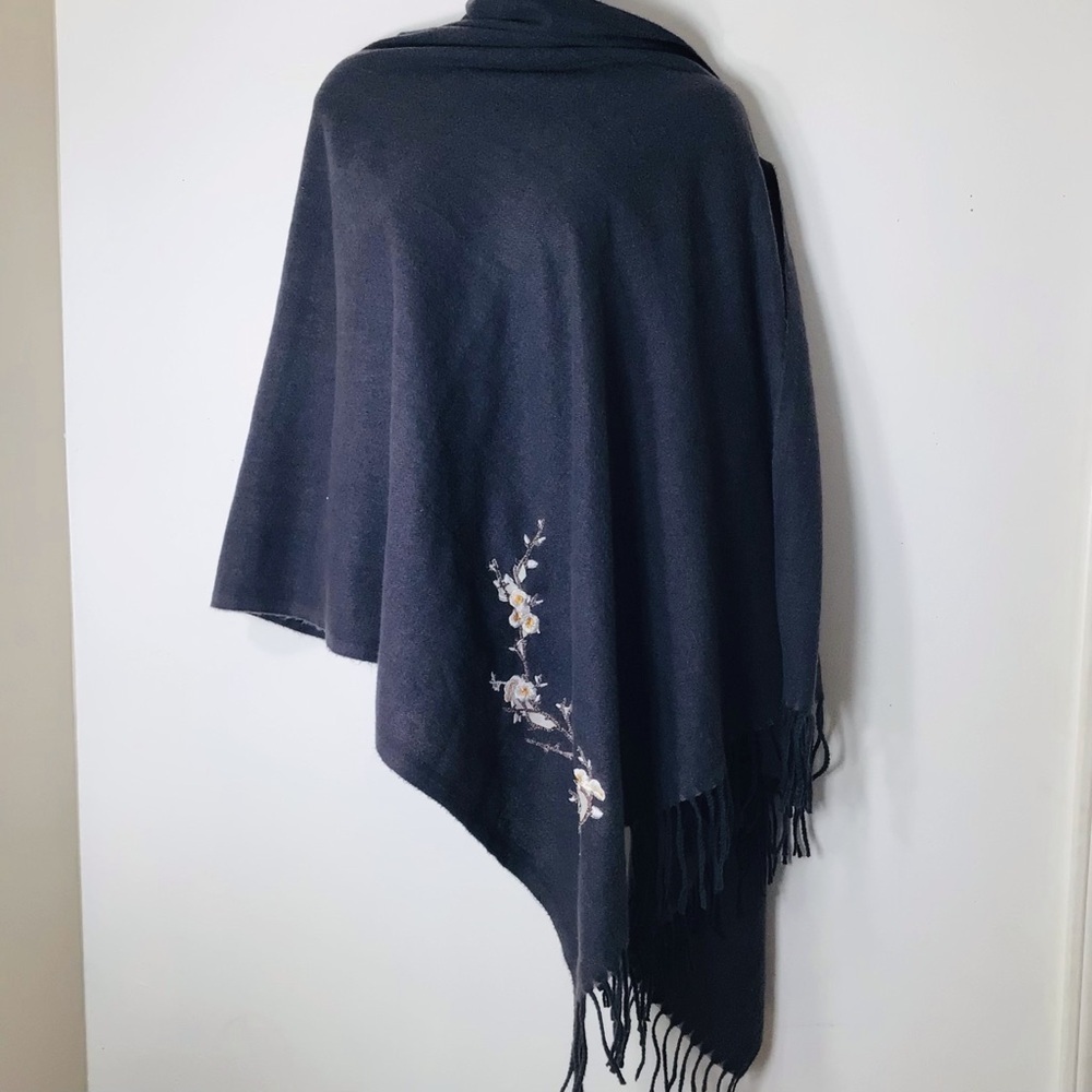 Scarf women embroidered floral grey warm cozy